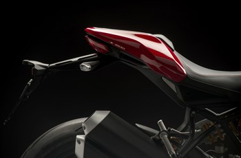 Ducati Monster 1200 R 2017 - Bild 32 Ducati Monster 1200 R 2017 - Bild 32